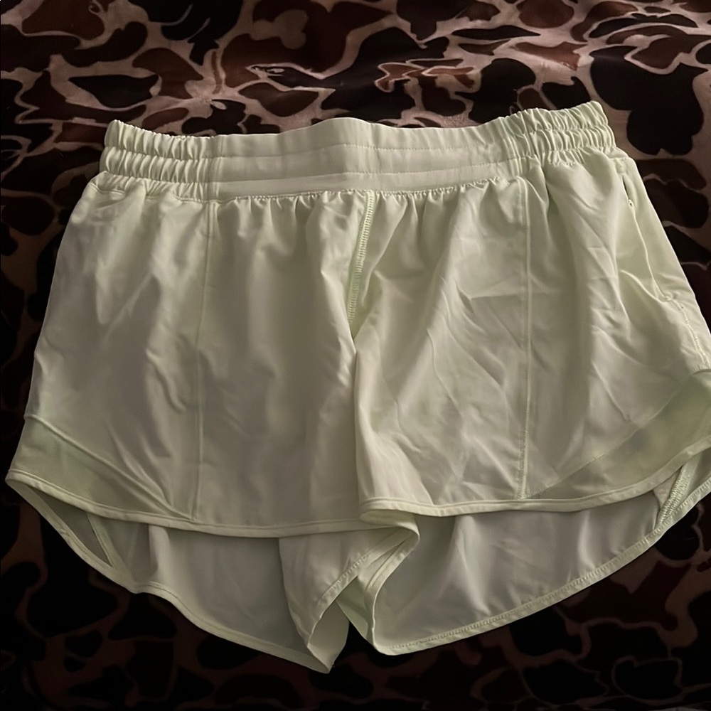lululemon hotty hot shorts